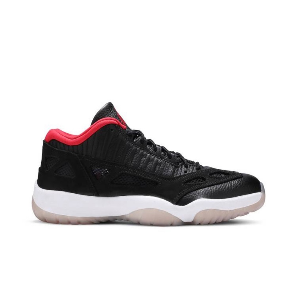 Air Jordan 11 Low IE Bred